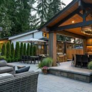 Creating-the-Ultimate-Backyard-Retreat-Outdoor-Living-Space-Inspirations