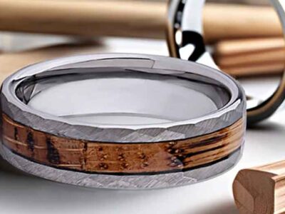 The-Timeless-Appeal-of-Wood-Handcrafted-Rings-in-Modern-Fashion