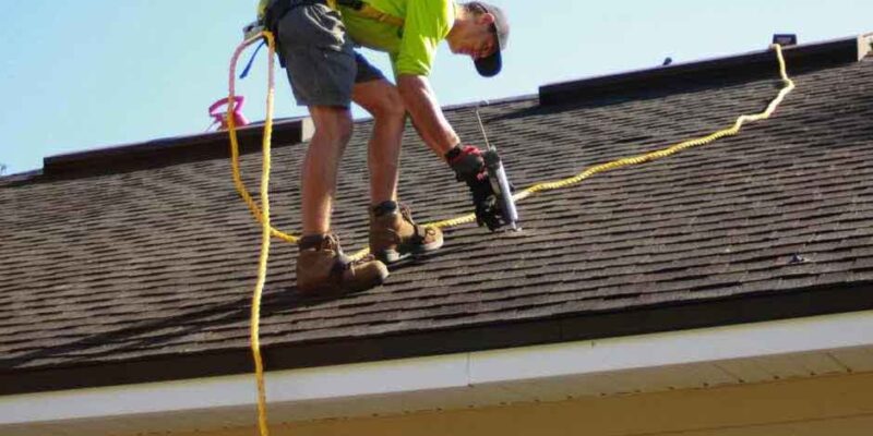 When-the-Warning-Signs-Hit-the-Roof-When-to-Call-Roof-Installers-Without-Delay