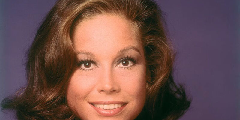 Mary Tyler Moore Net Worth: Financial Boost, Earnings from Film Roles, Real Estate Investments, and Endorsements