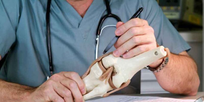 Questions-to-Ask-Your-Surgeon-Before-Knee-Replacement-Surgery