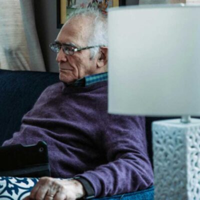 Compassionate Alzheimer's Care for Comfort and Dignity