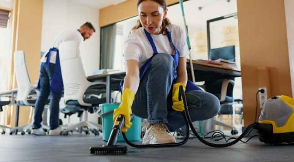 Commercial-vs.-Household-Cleaning-Products-What’s-the-Real-Difference